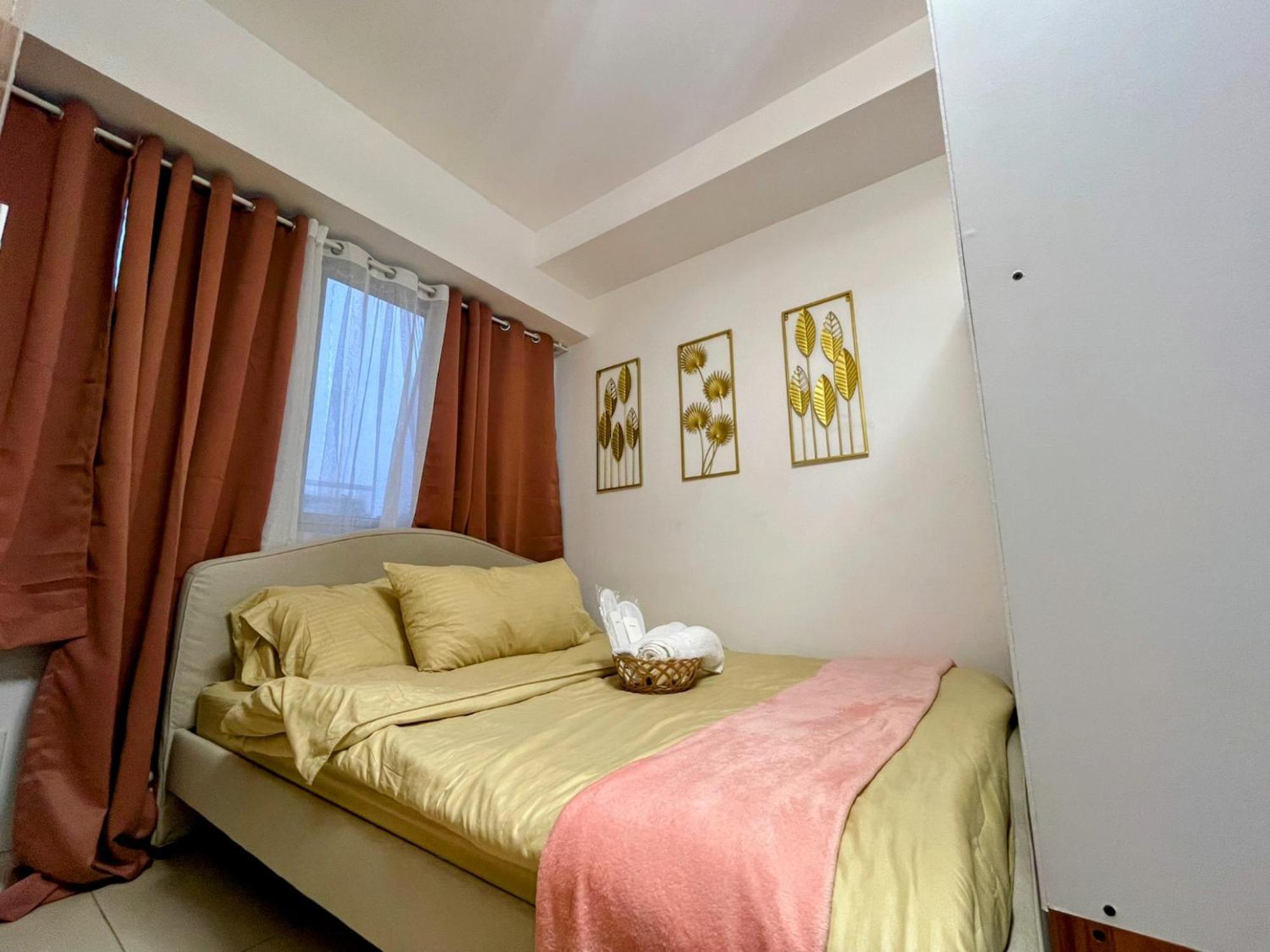 Acellyne'S Suites At The Residences At Commonwealth By Century Quezon City Camera foto